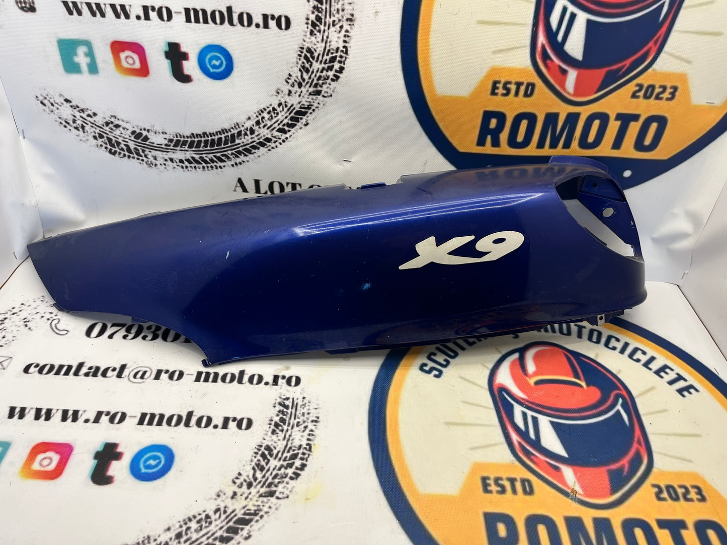 Carena posterioara stanga Piaggio X9