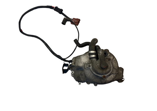 Capac motor - stator + pompa de apa Piaggio X7 250