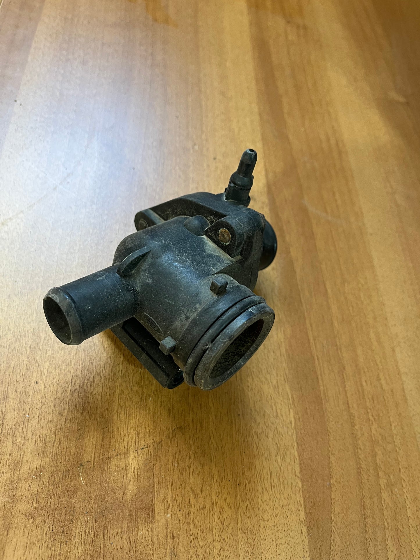 Termostat Ford Mondeo 2000-2005 2.0 diesel