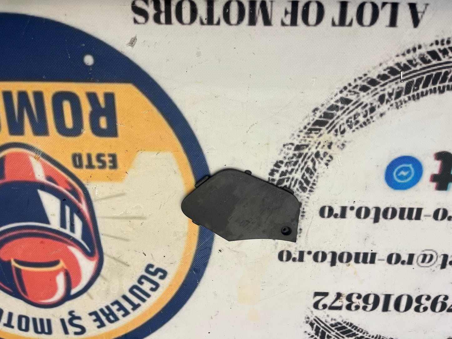 Alta piesa (fereastra acces carburator) Honda SES Dylan