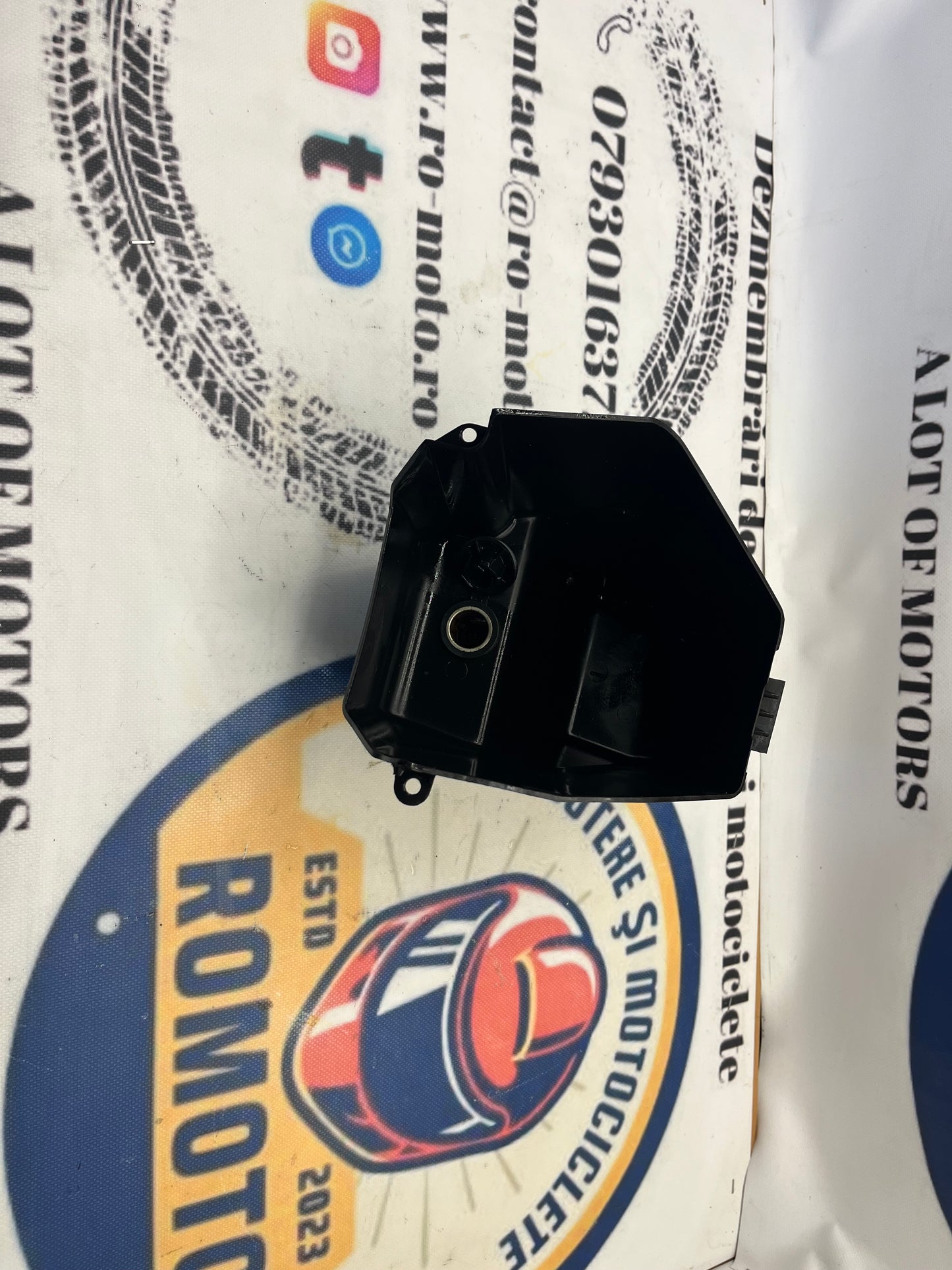 ( Carena ) torpedo priza incarcare Peugeot Satelis