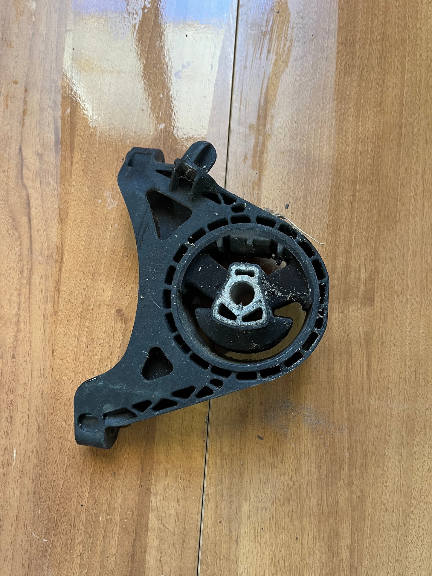 Tampon motor? cutie? Opel Insignia 2009-2013 2.0 diesel