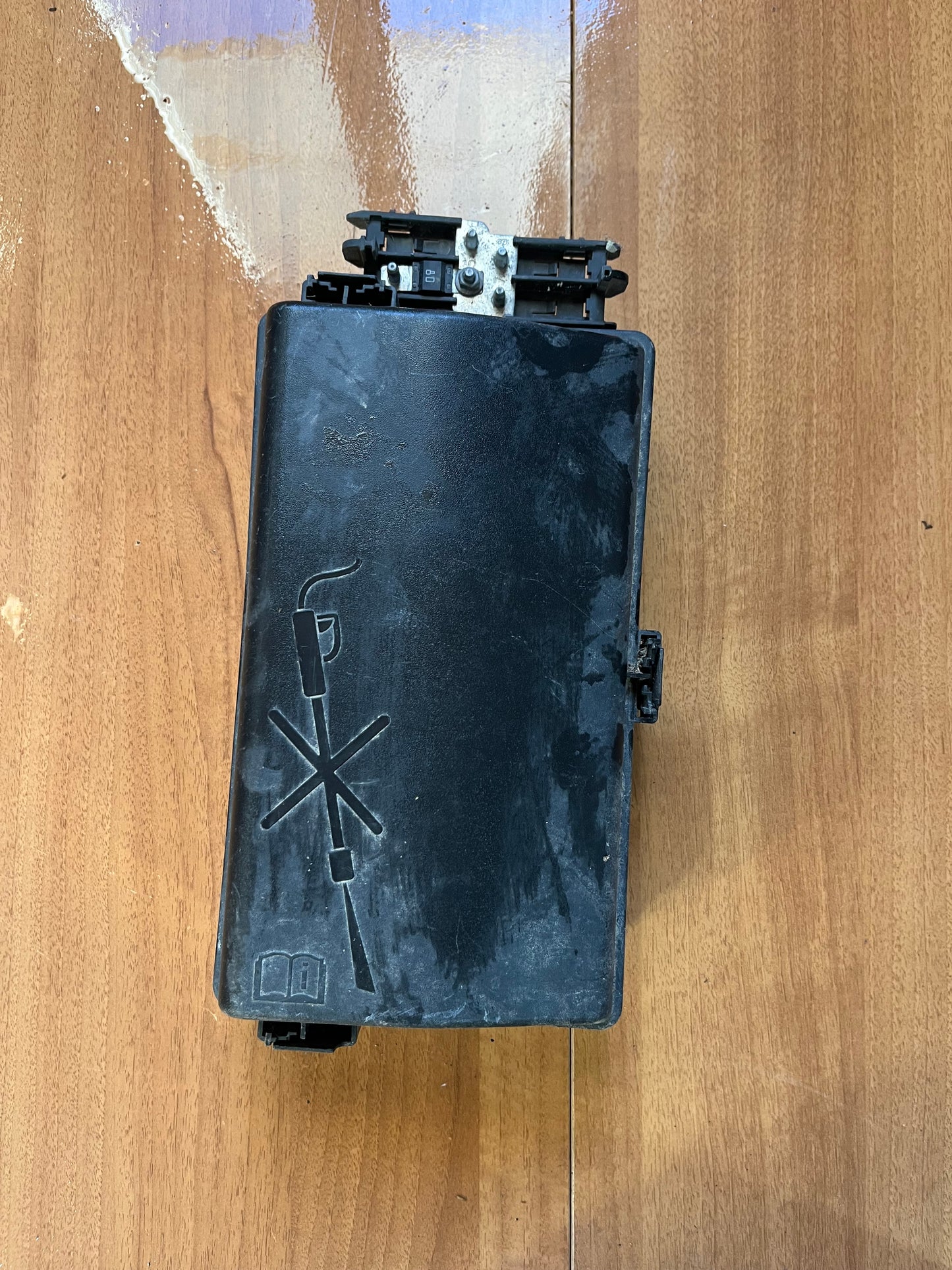 Tablou de sigurante UEC Opel Insignia 2.0 diesel 2009-2013