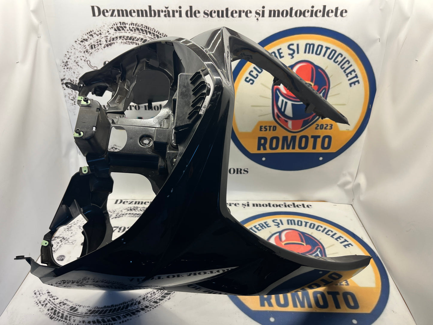 Carena frontala Peugeot Satelis
