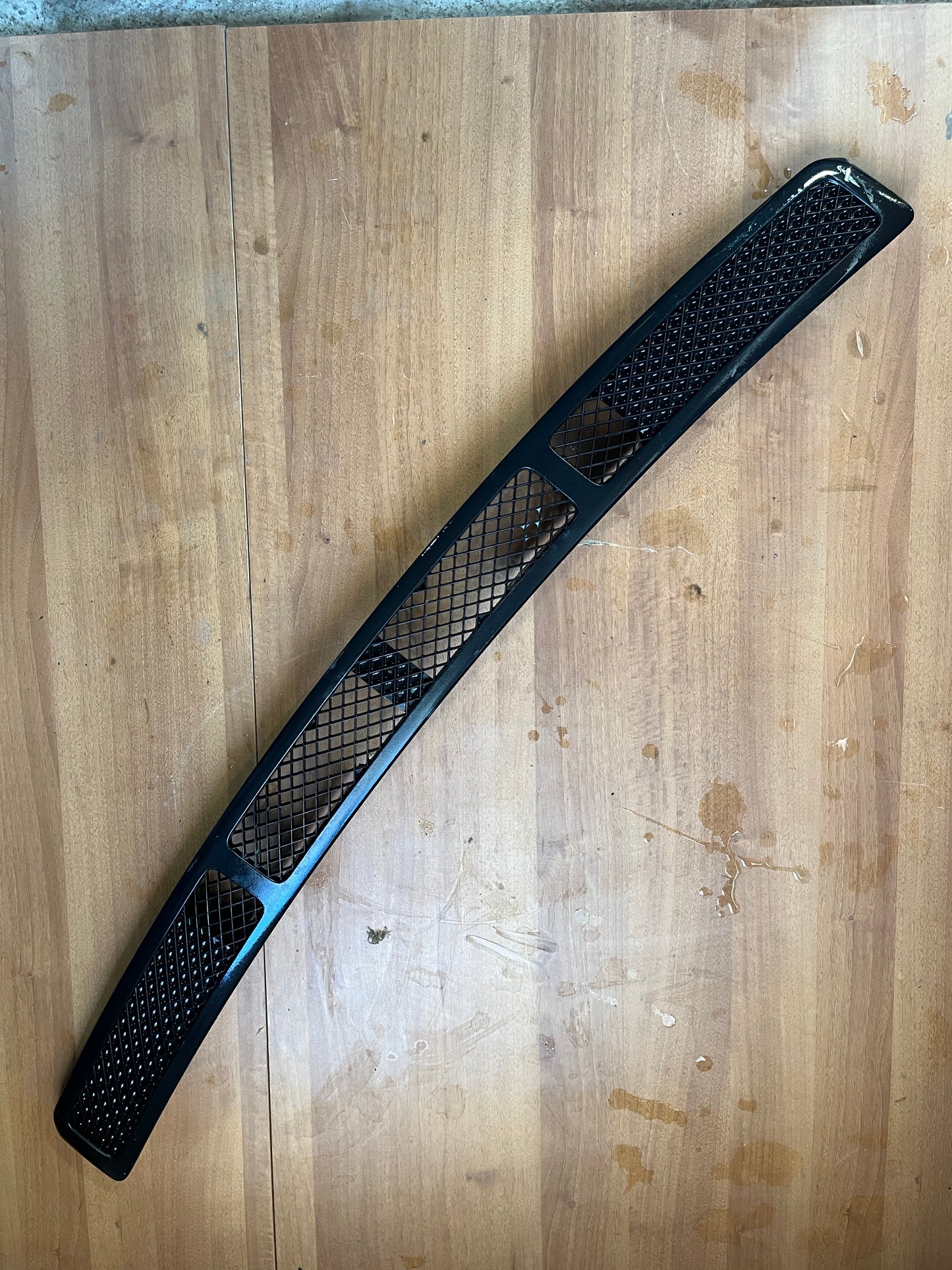 Difuzor grila capota VW LT 28 35 1996-2003