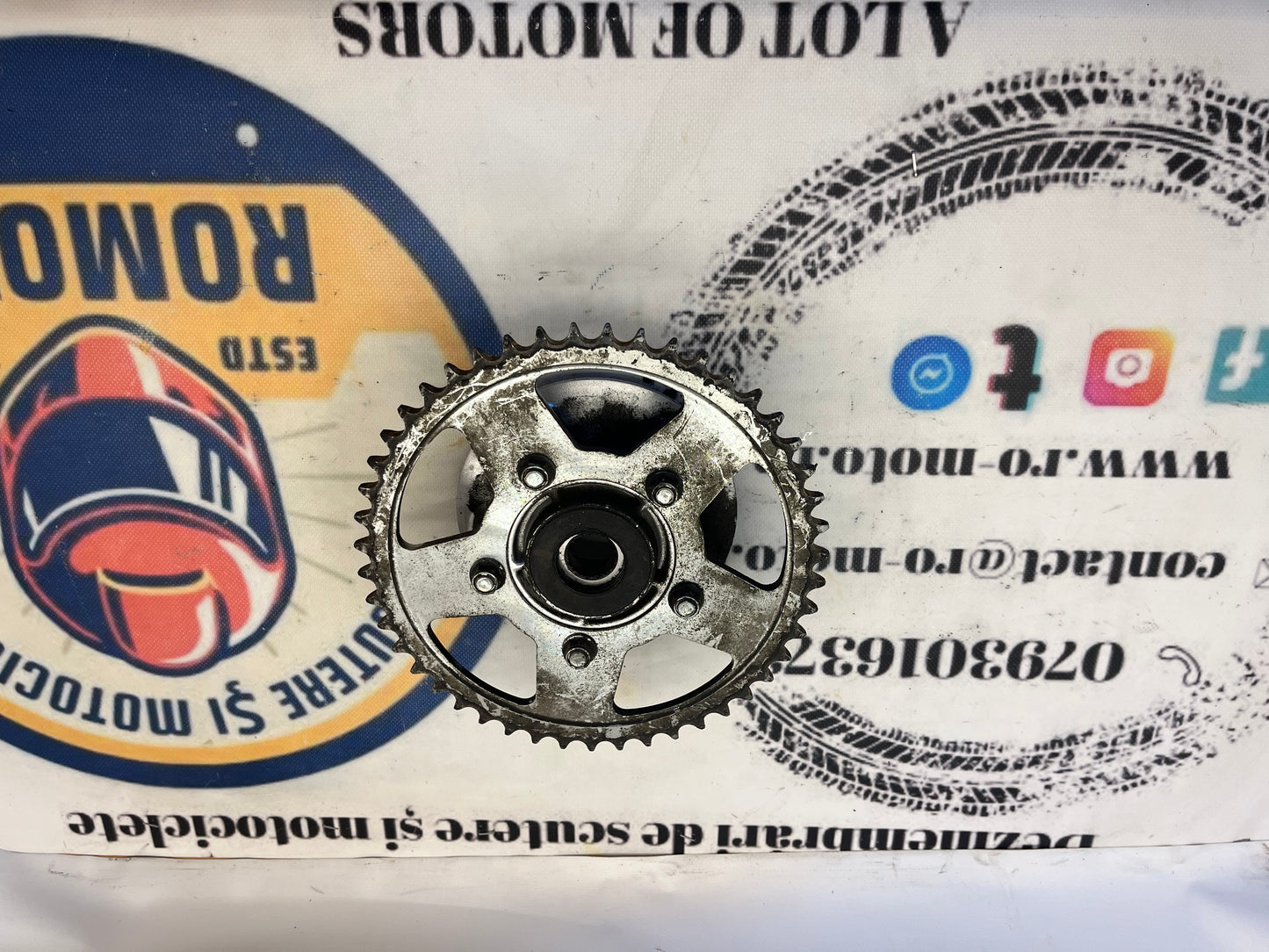 Pinion cupla roata spate Suzuki Bandit