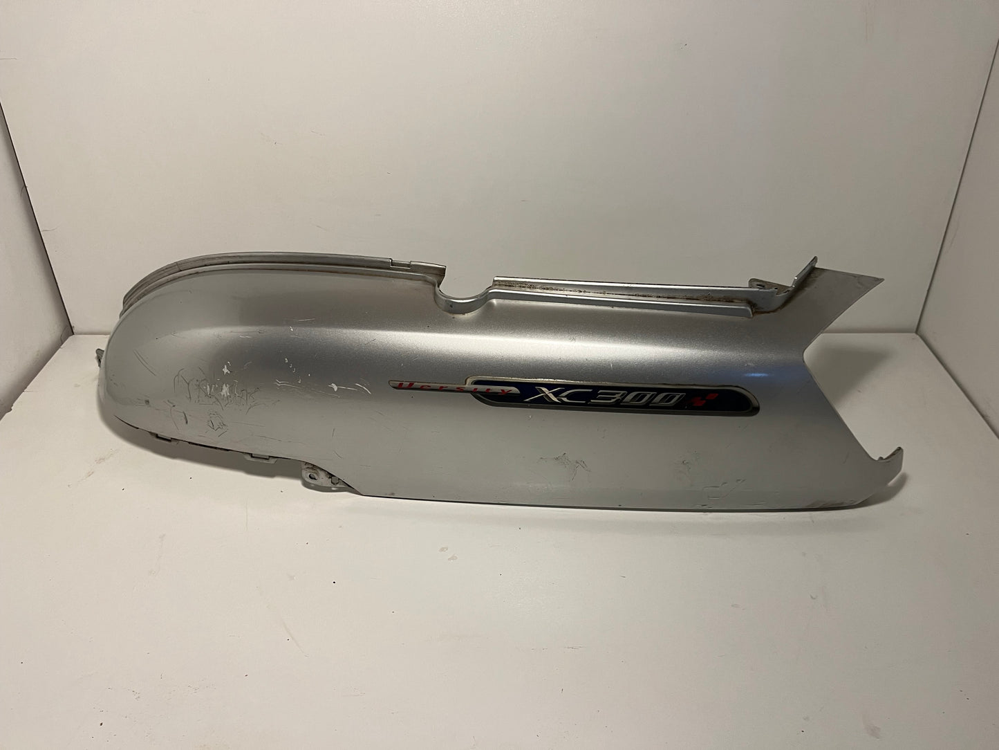 Carena spate stanga Yamaha XC300 Versity