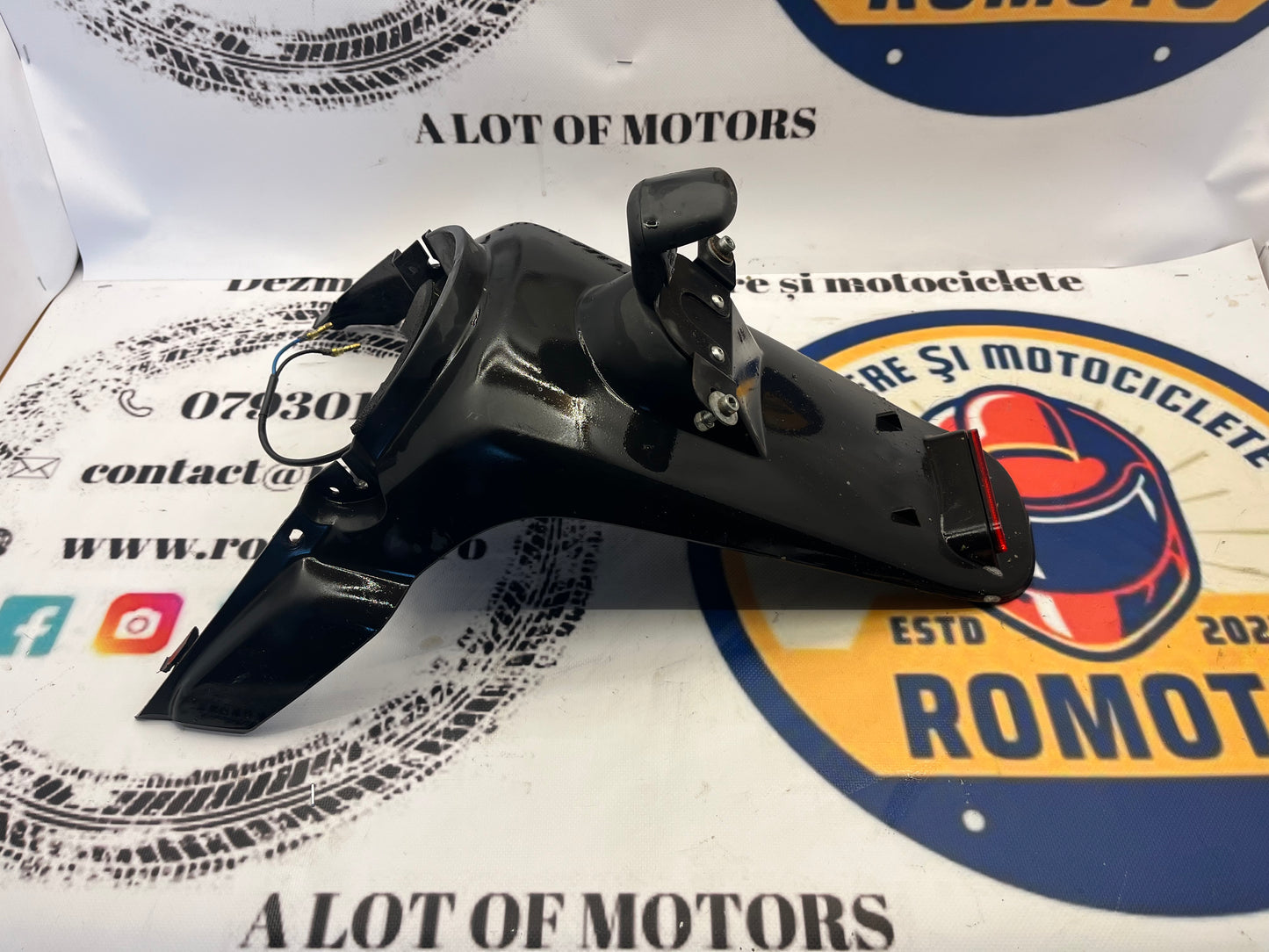 Aripa posterioara cu lampa Yamaha Maxster MBK Thunder