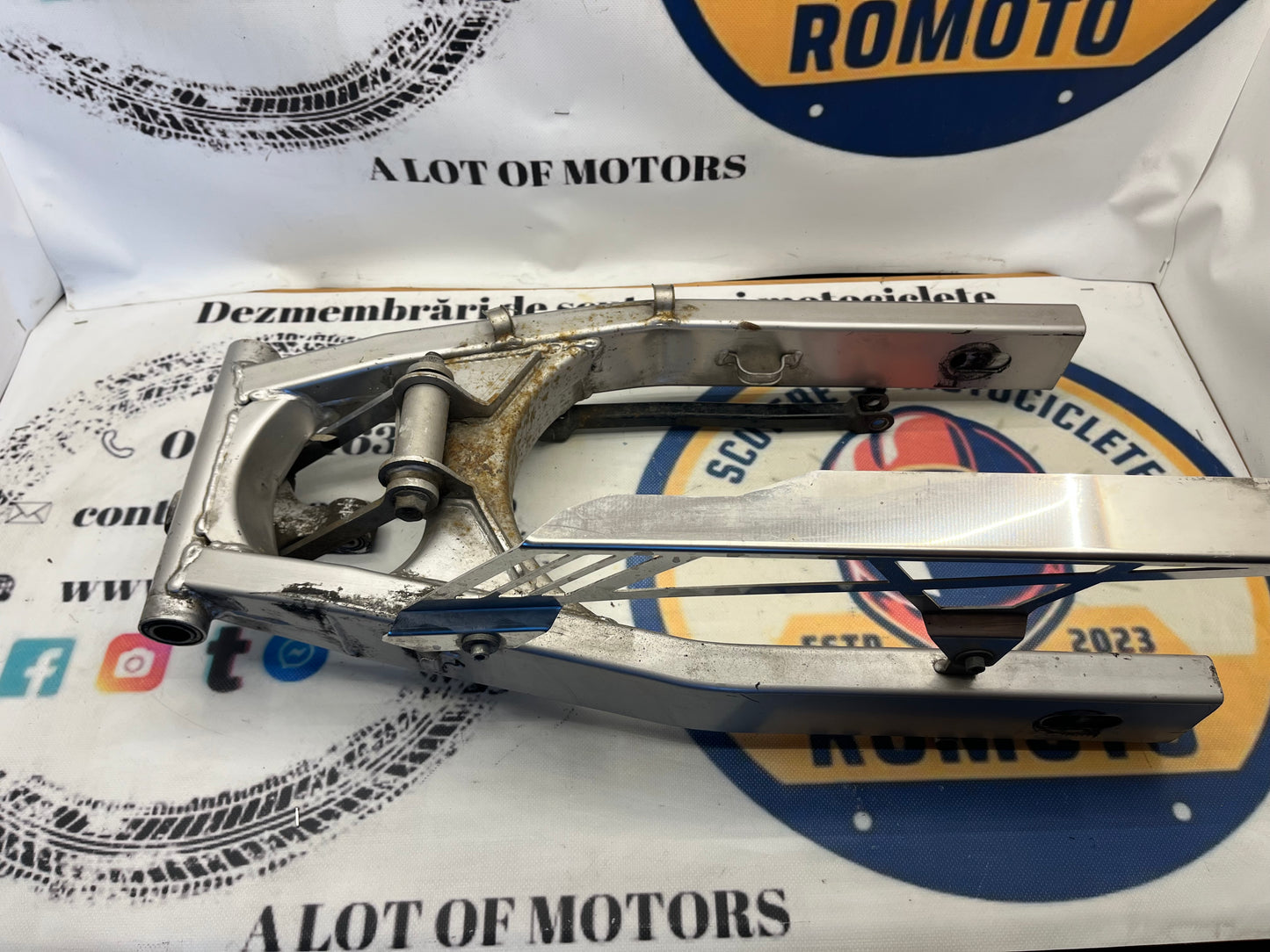 Bascula - Bieleta amortizor - protectie lant Suzuki Bandit GSF